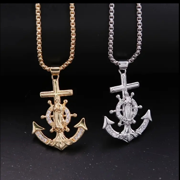 GOLD OR SILVER ANCHOR NECKLACE - Picture 2 of 9